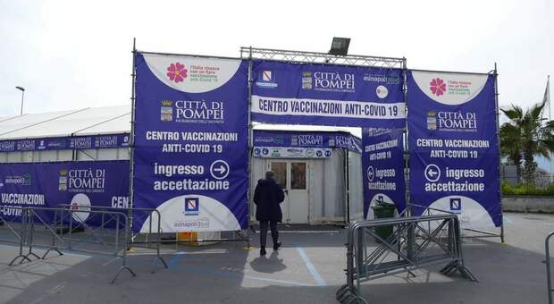 AstraZeneca, open day domenica a Pompei: prenotazioni verso il sold out
