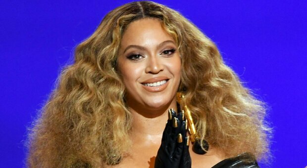 Grammy, trionfa Beyoncé ma il premio principale va a Billie Eilish. Album dell'anno a Taylor Swift