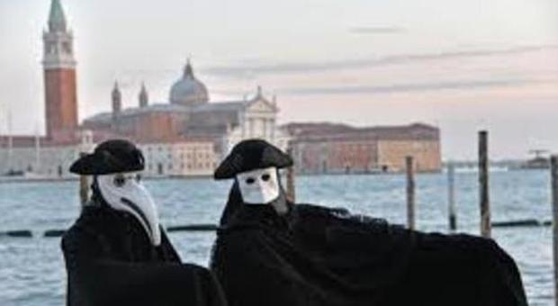 Psicosi attentati: A Venezia quarto allarme bomba in due giorni. Carnevale blindato