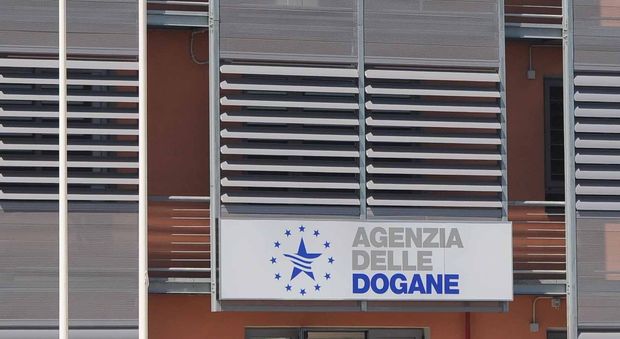 Concorso truccato all'Agenzia delle Dogane, in 12 rischiano il processo