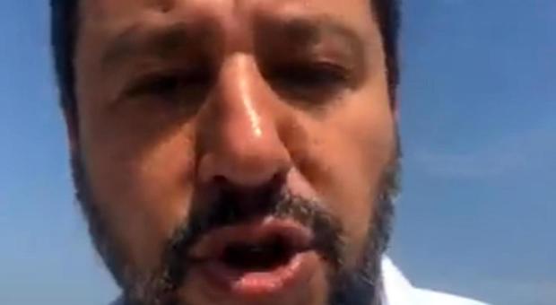 Governo, Salvini: «Nasce a Bruxelles per far fuori me. Conte è l'avvocato dei poteri forti»