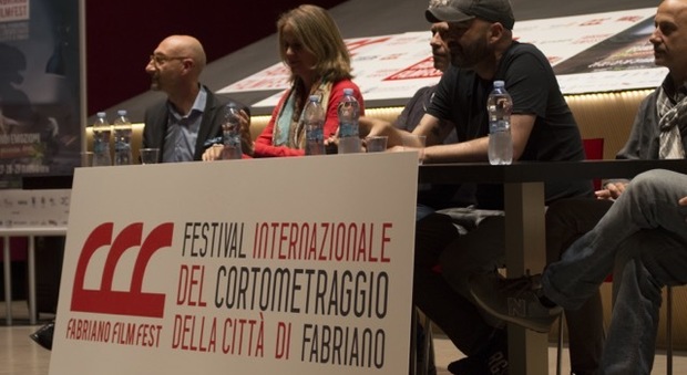 Fabriano Film Fest, avvio super tra scene, proiezioni e battute