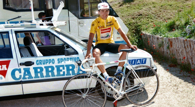 Oggi, 30 anni fa, Chiappucci per la prima volta in giallo al Tour. Quando il Diablo del ciclismo italiano ci fece dimenticare quelle Notti Magiche (e amare) di Italia 90