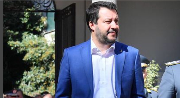 Centrodestra nel caos, Salvini apre: la Lega non corre da sola