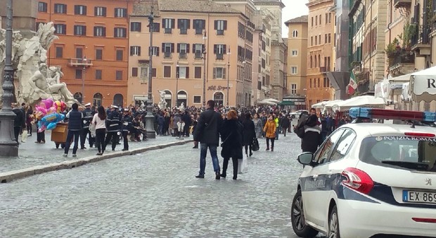 Roma, Piazza Navona scoperto hotel abusivo spacciato su web per albergo a 5 stelle