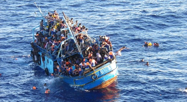 Migranti, naufragio giovedì nel Canale di Sicilia: centinaia di dispersi