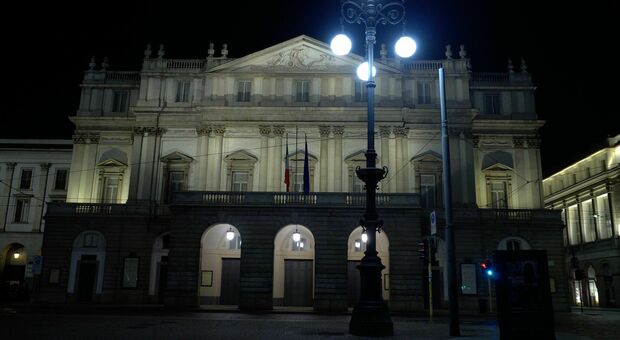 La Scala nell'oscurità