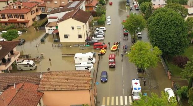 Alluvione Emilia Romagna, frane e smottamenti: Appennino si sgretola. Da Modigliana a Ranchio, quei paesi isolati