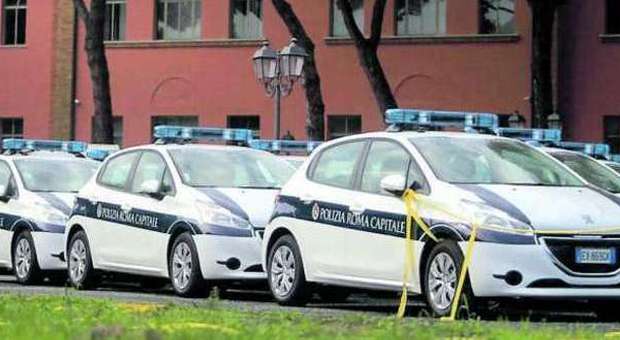 Bye bye Fiat Punto, le nuove auto ​dei vigili saranno Peugeot