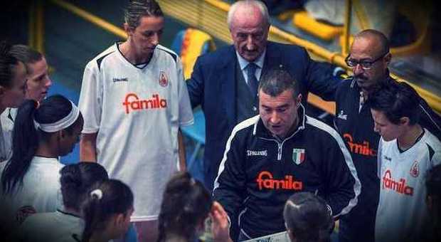 Il Famila Schio con il presidente Marcello Cestaro