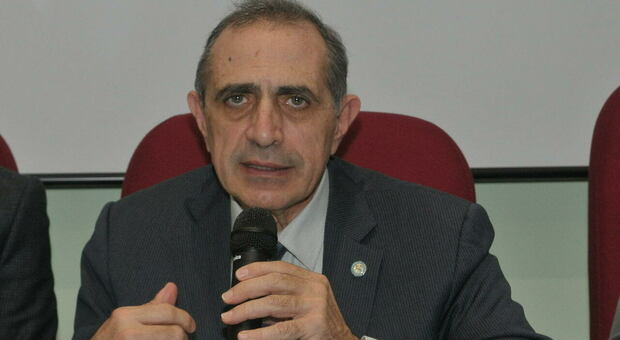 Covid, il presidente dei medici De Giorgi: «Bimbi più esposti, vacciniamoli»