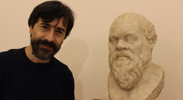 Sold out al Bellini per Fuoriclassico, Lo Cascio legge «Apologia di Socrate»