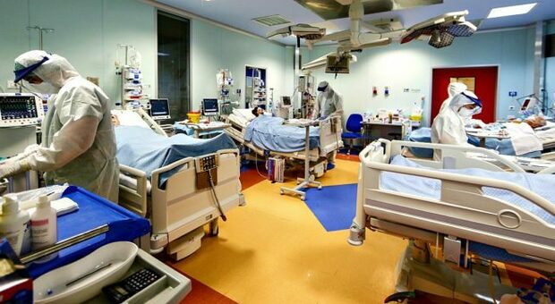 Covid, ospedali a rischio collasso in Piemonte, Liguria, Umbria