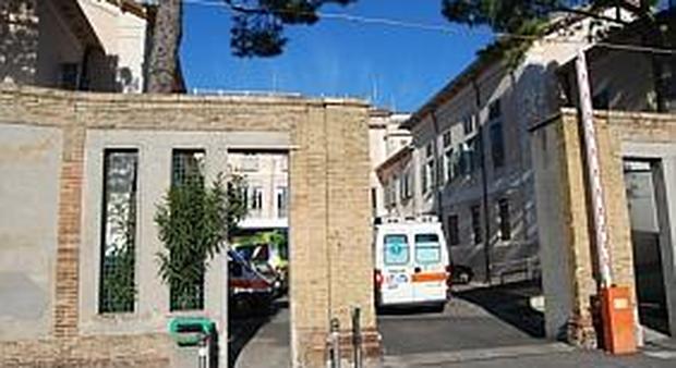 L'ospedale di Osimo perde il reparto di Ostetricia che deve chiudere