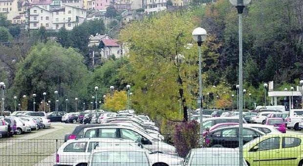 Il lockdown ha svuotato i parcheggi: 400 mila euro di "buco" negli incassi