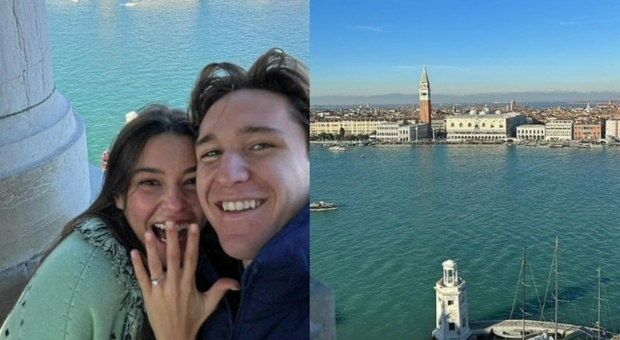 Venezia, l'attaccante della Juve Federico Chiesa chiede alla fidanzata di sposarlo sul campanile di San Giorgio: «Ha detto sì»
