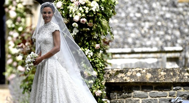 Pippa Middleton, dall'abito alle scarpe tutti i dettagli sul look della sposa