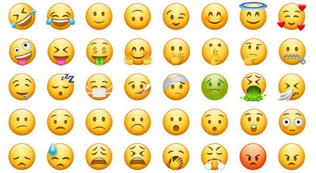 Emoji, la faccina sorridente è "pigra" e il pollice in su "passivo-aggressivo": parola degli esperti