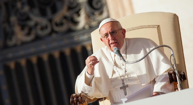 Papa Francesco: «La convivenza tra ricchezza e povertà è uno scandalo»