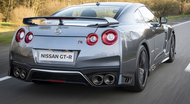 Il test della nuova Nissan GT-R sul circuito belga di Spa Francorchamps