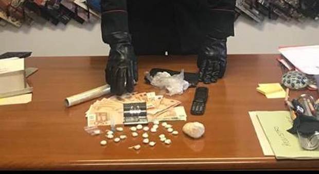 Gabicce, appostati sotto casa: carabinieri arrestano pusher di hashish e marijuana