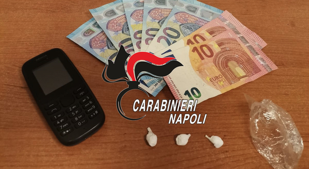 Napoli, ancora un blitz all'Arenella: arrestati due pusher, un altro preso a Pozzuoli