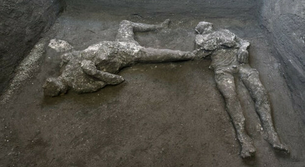 Pompei: i due corpi intatti ritrovati nel novembre 2020