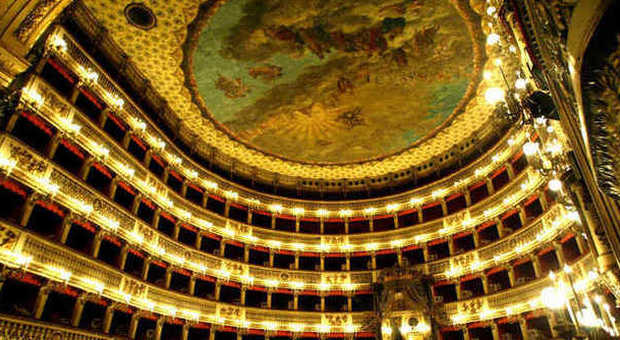 Teatro San Carlo, prima blindata per «Carmen»: controlli con il metal detector