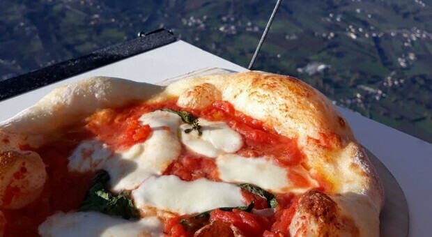 Distributore automatico di pizza a Roma, ecco quanto costa. E il New York Times promuove l'idea