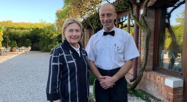Hillary Clinton in visita alla Biennale e sosta d'obbligo alla Locanda Cipriani