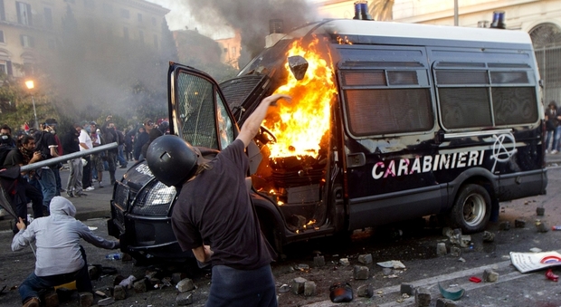 Roma, scontri "Indignados" del 2011: nove condanne per un totale di 40 anni di reclusione