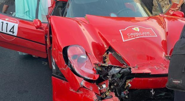 Incidente alla parata delle Ferrari a Capri: distrutta la F50