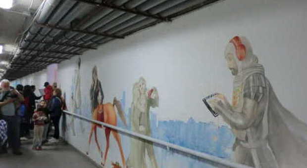 Sottopasso di Acquaviva, addio al degrado: dai graffiti di un amore «criminale» ai murales artistici