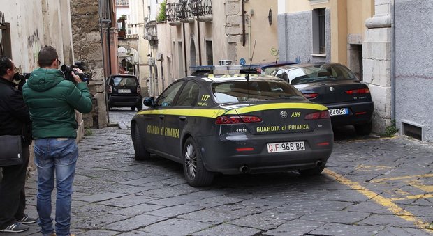 Benevento, droga nell'auto per dializzati: arrestato