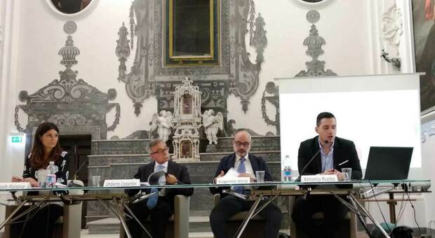 Il team di MediaLab, dietro Infosfera (da sx): Giada Rainone, Umberto Costantini, Eugenio Iorio, Antonio Ruoto