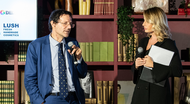 A Roma il premio per le aziende virtuose: «Celebriamo l'eccellenza e l'integrità» (nella foto Leonardo Becchetti e Manila Nazzaro)