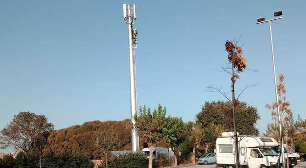 Mondolfo, l’antenna 5G è già installata. I consiglieri comunali sollecitano il ricorso