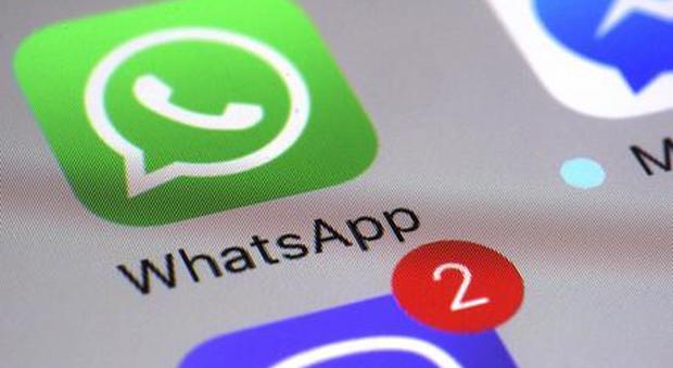 WhatsApp, un messaggio in una chat di gruppo può distruggere tutto: «Utenti costretti a disinstallare»