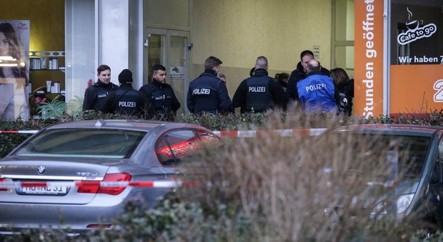 Sparatorie in Germania ad Hanau, 8 morti e 5 feriti in due assalti a bar