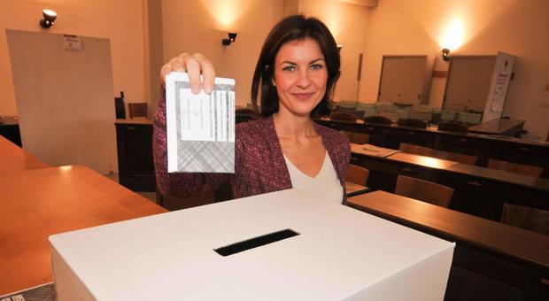 Alessandra Moretti al voto regionale