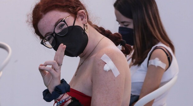 Vaccini, in Campania quasi 2,6 milioni hanno ricevuto la seconda dose