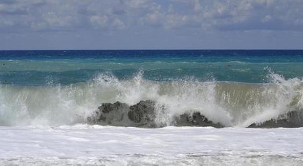 Choc vicino Palermo, ragazzina di 12 anni muore annegata in mare