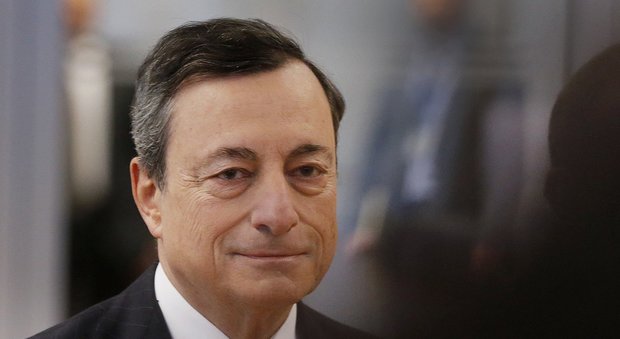 Draghi difende l'euro: è irrevocabile. le frasi chiave all'Europarlamento