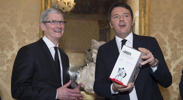Apple a Napoli, l'annuncio di Renzi «Valorizziamo eccellenze del Sud»