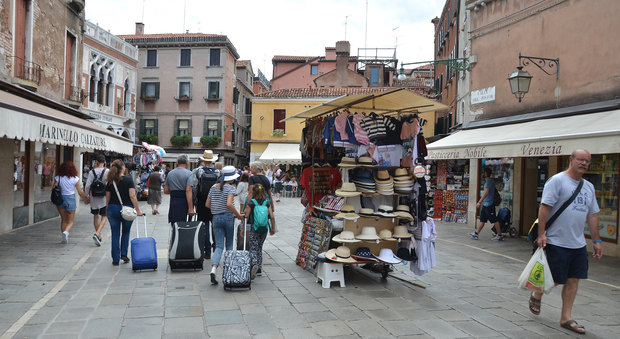 Muore un'altra bottega storica: Marinello, per 70 anni le scarpe dei veneziani