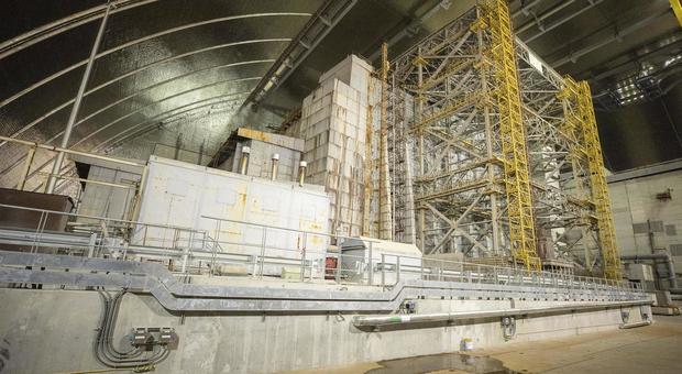 Chernobyl, inaugurato il nuovo 'scudo' per il reattore 4. Il presidente ucraino: «Apriremo la zona ai turisti»