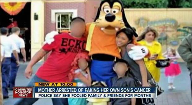 Sandy Nguye e la famiglia a Disneyland
