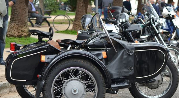 Auto, moto e bici d'epoca: "vecchie signore" in mostra