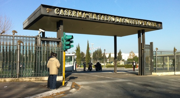 Roma, carabiniere accusa un collega: «Molestie a mia figlia sedicenne»