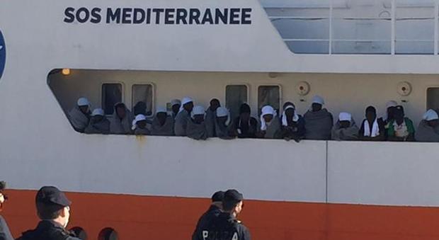 Migranti, martedì “Aquarius” sbarca a Taranto 520 persone